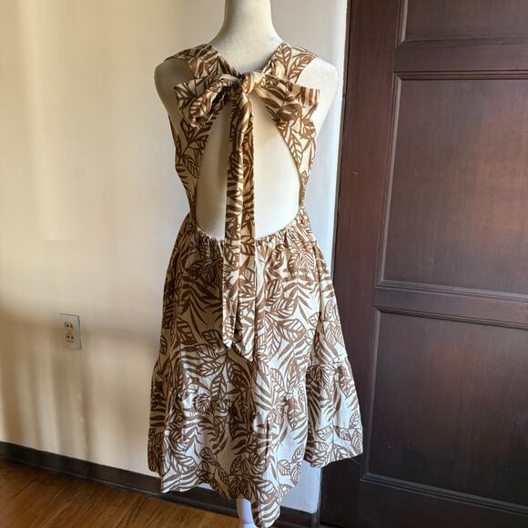 HOUSE OF HARLOW 1960 | Linen Tie Back Tiered Skirt Open Back Sundress | Small - Picture 4 of 8